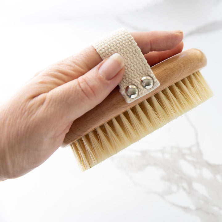 Dry Body Brush by Green Essentials (includes Cotton Storage Bag)
